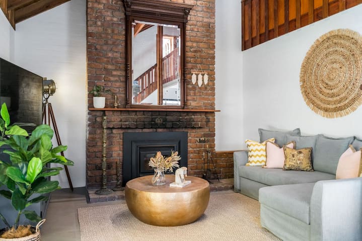 The Kat, Beachfront Bliss by Belle Escapes