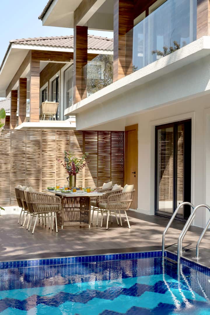 Pool: Pool view