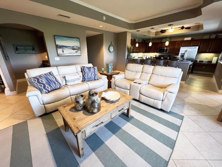 Manasota Key Gem | Pool And Hot Tub • Beach Views - Manasota Key, FL