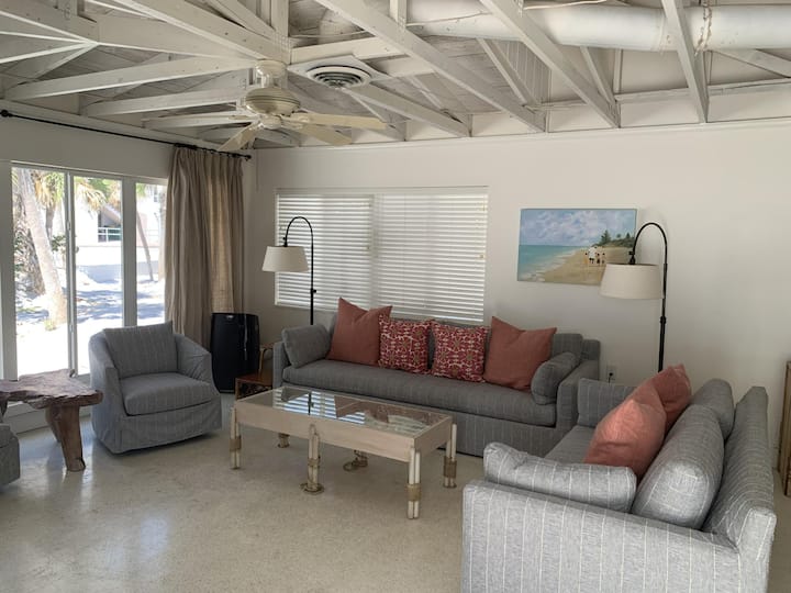 Bunk Up By The Beach – 3br Just Steps To Beach - Manasota Key, FL