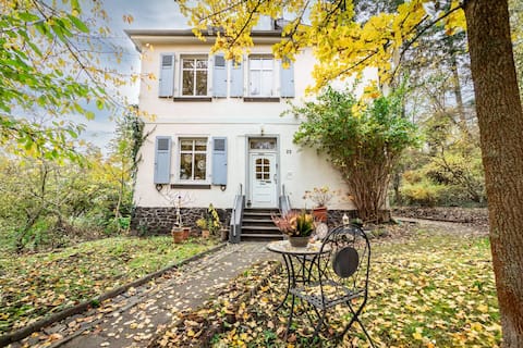 City & Nature – Historic Charm in Mayen