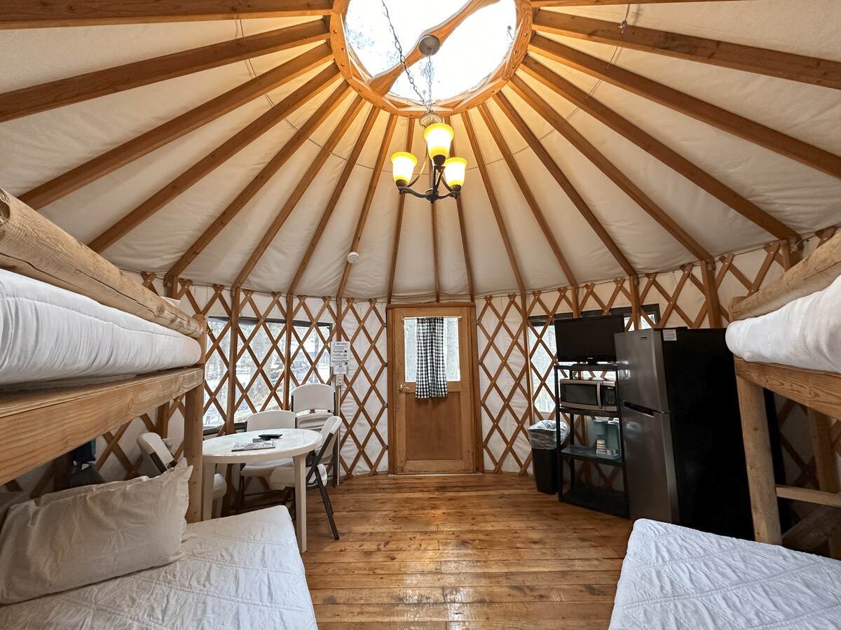 Საძილე პირობები:

2 ორადგილიანი ორსართულიანი საწოლი
Მახასიათებლები და საყოფაცხოვრებო პირობები:

Სამზარეულო: მაცივარი, მიკროტალღური ღუმელი, ტოსტერი, ყავის ქვაბი
Სასადილო: მაგიდა დასაჯდომი ადგილით 4 ადამიანისთვის