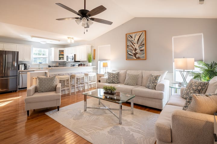 Knot So Crabby: Early Bird Special! - Oak Island, NC