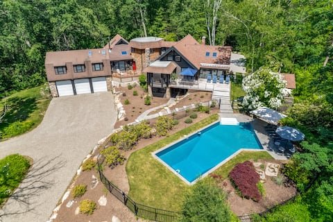 Berkshires Estate w/Heated Pool by Evergreen Home
