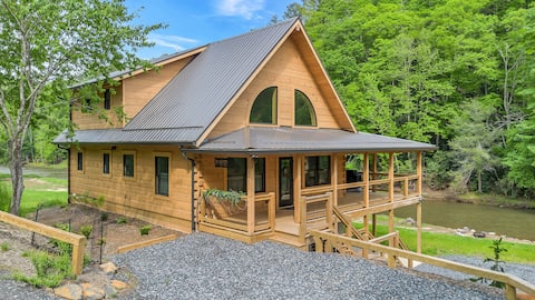 Brand New Cabin - New River - Hot Tub