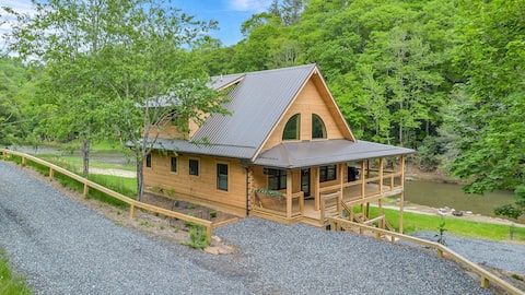 Brand New Cabin - New River - Hot Tub