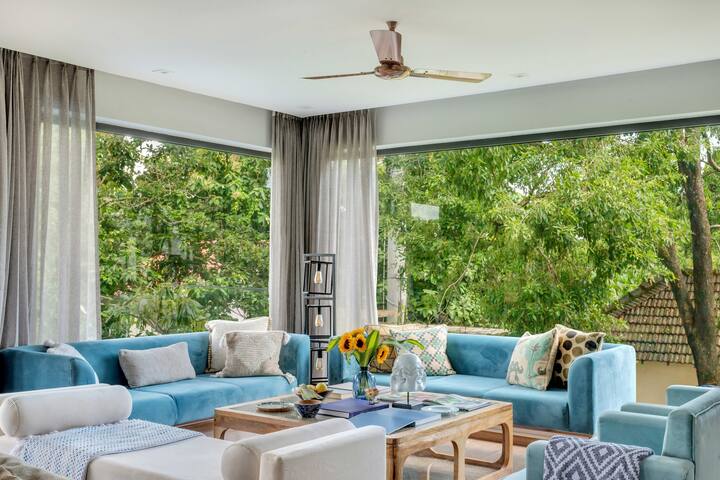 Rooms: Living room