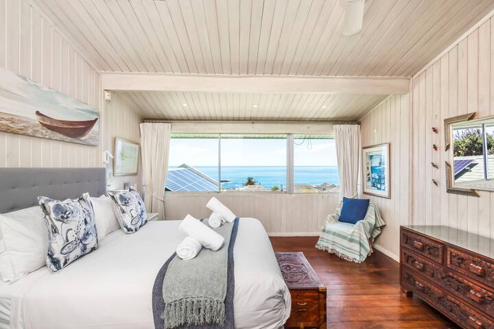 Atlantic Sunsets Camps Bay Villa with Ocean Views gallery image 2
