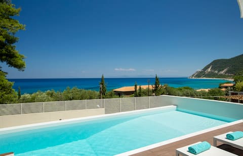 Ionian White Villas 250m from a sandy beach