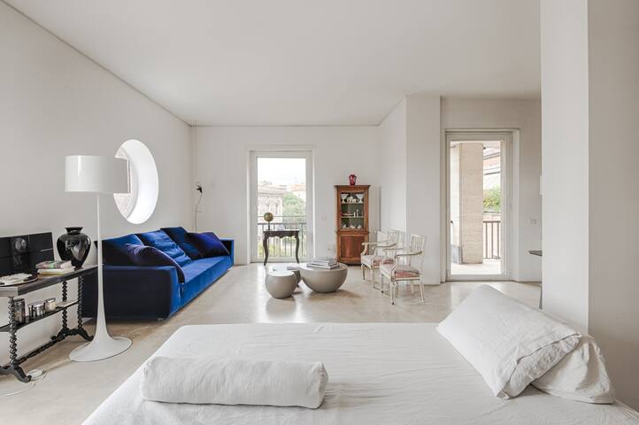 Luxury Penthouse Barberini gallery image 4