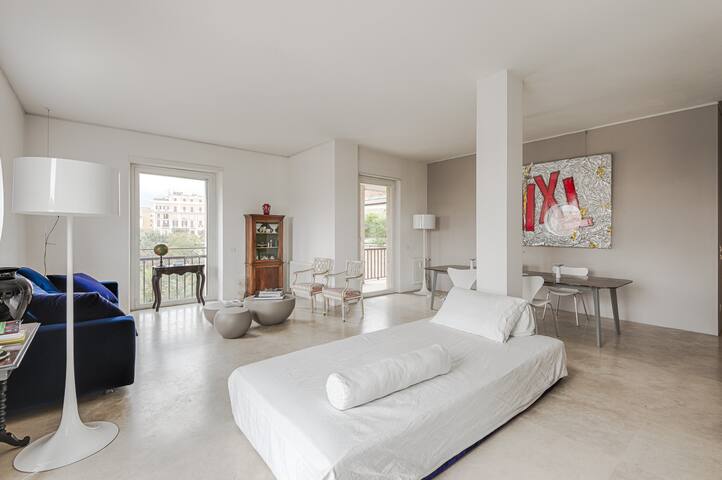 Luxury Penthouse Barberini gallery image 5