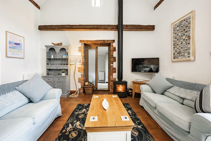 A Beautiful Barn Conversion In Langham - Blakeney