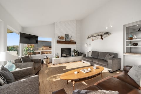 Top performing Airbnb: New*Views*Short walk to beach in Cayucos