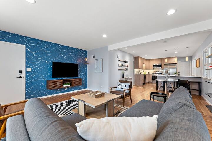 6BR Scandi Hōm|3min Walk To Lake|Free Parking gallery image 2