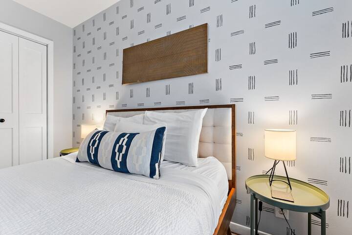 6BR Scandi Hōm|3min Walk To Lake|Free Parking gallery image 4