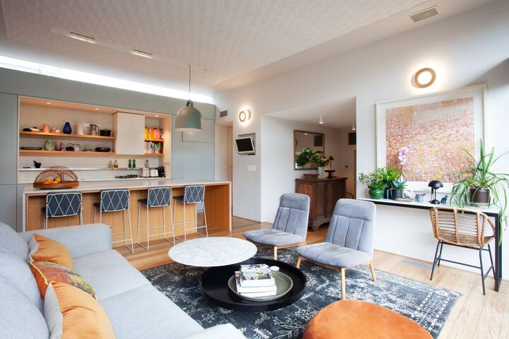 Secret Garden City Oasis gallery image 2