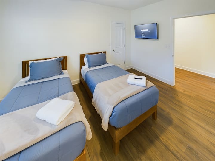 CAM04182G0 PR0013 STILL025