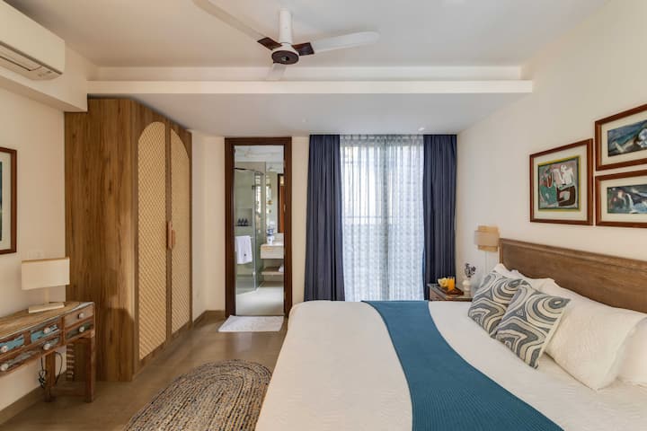 Bedroom 1 image 3