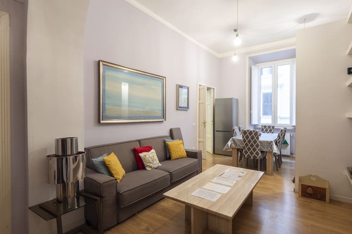 Luxury 3BDRs flat in Roma Center