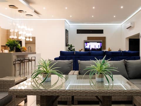 Luxury Holiday Home