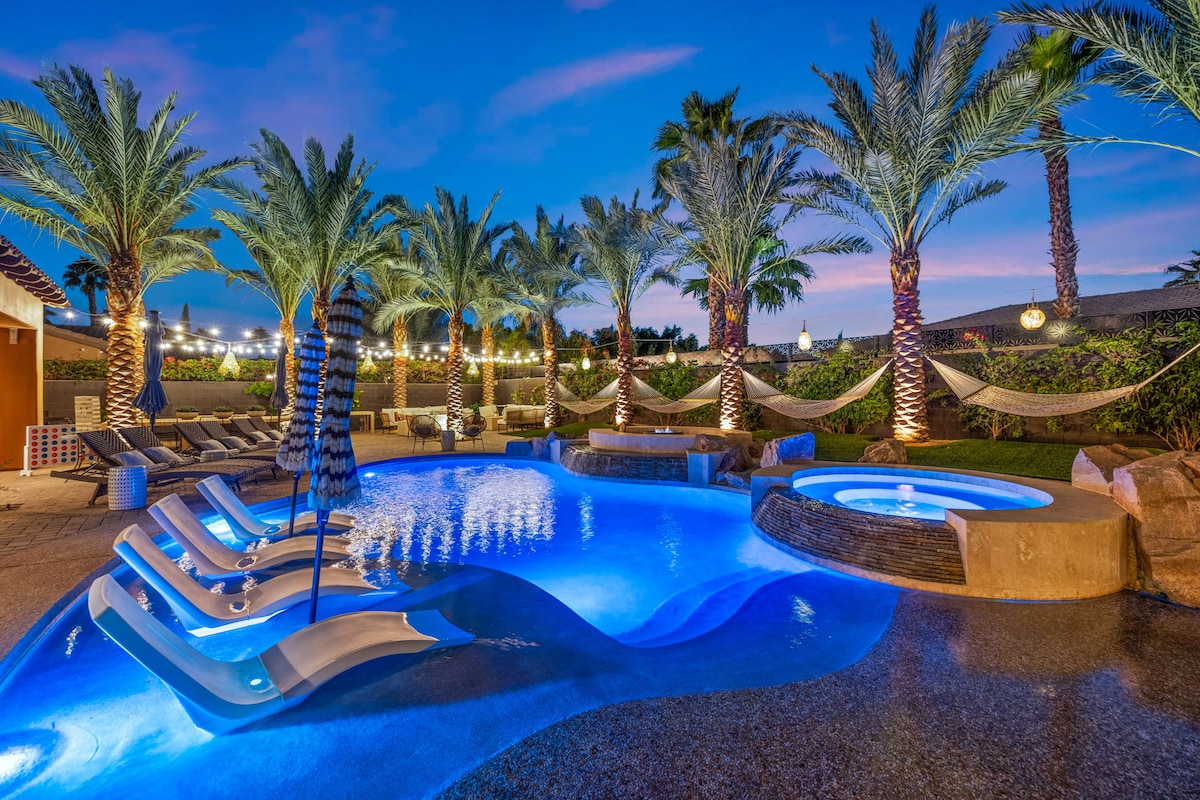 BOHO Villa | Htd Pool, Spa, Pickle Ball Ct, Cabana - Houses for