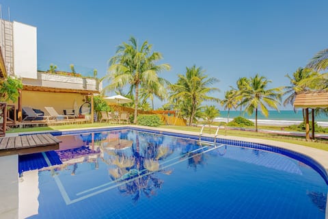 GB113 - Wonderful House Right on the Sand - Guarajuba