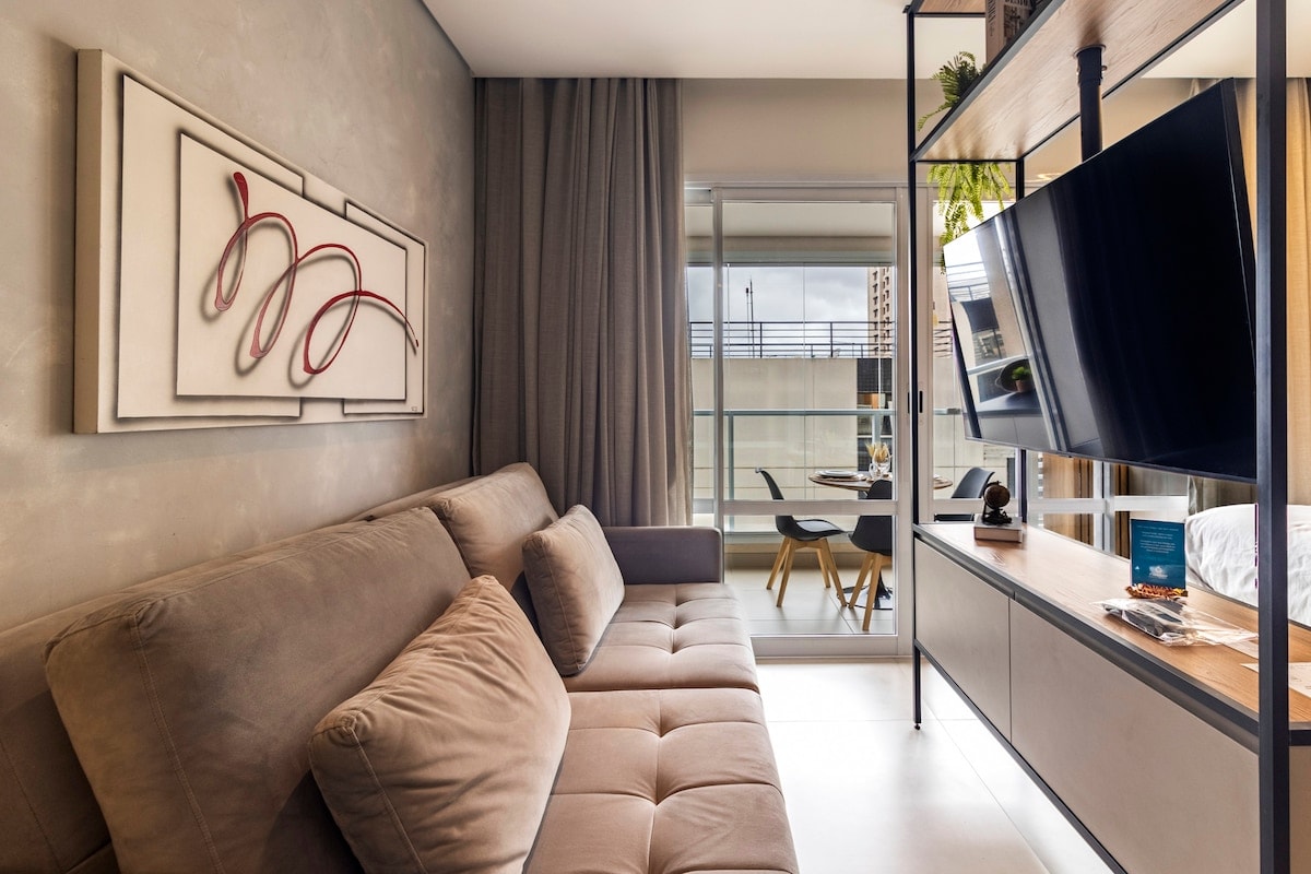 Airbnb em destaque: ap 12º andar, próximo de cgh e vaga com manobrista em Campo Belo