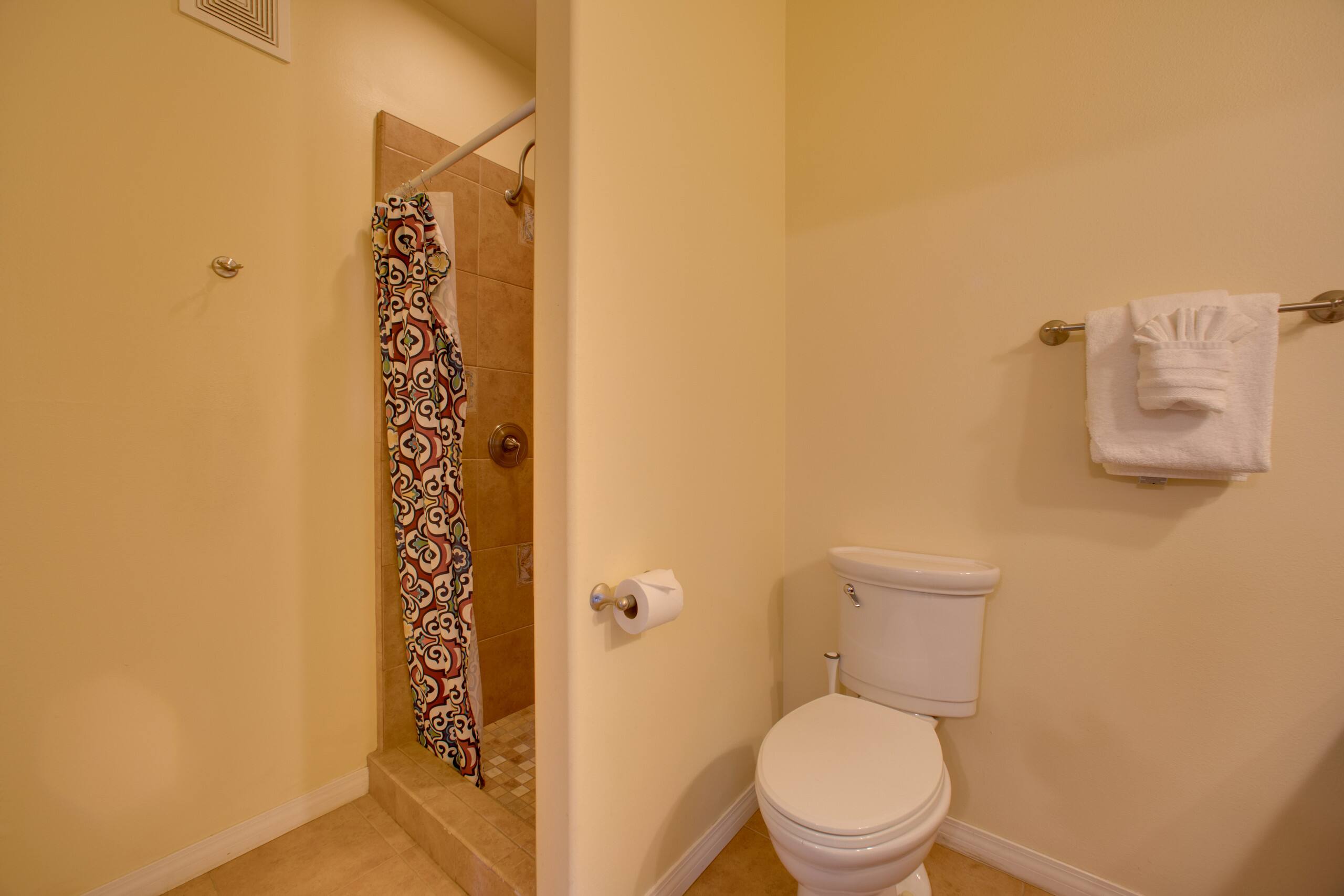 8 Mi to Magic Sands Beach: Tranquil Home w/ Lanai! - Photo 10