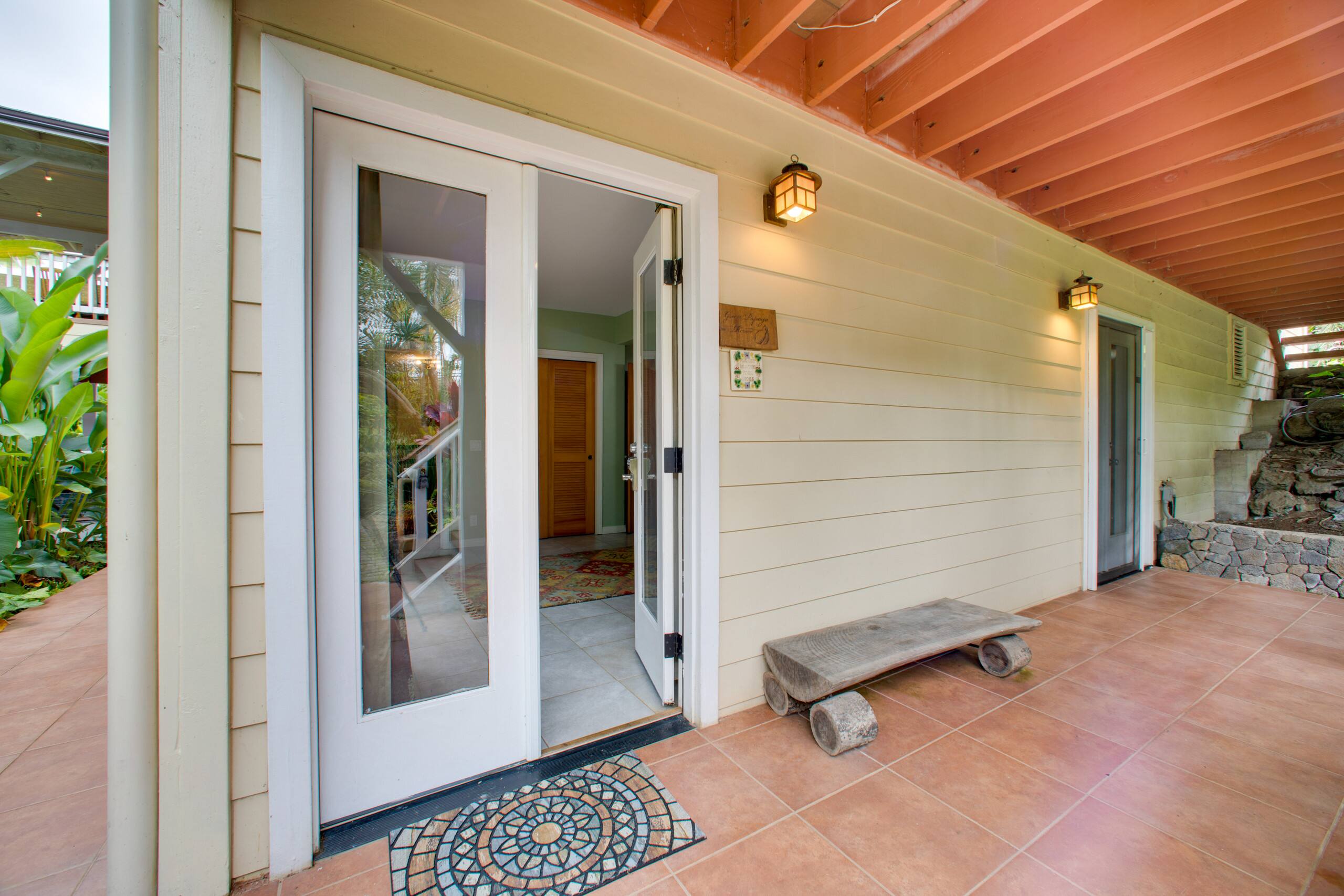 8 Mi to Magic Sands Beach: Tranquil Home w/ Lanai! - Photo 16