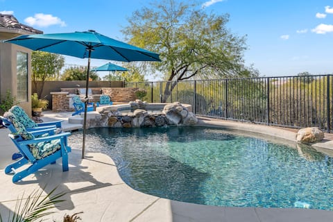 Gorgeous 4BR Home w/Heated Pool & Mtn Views