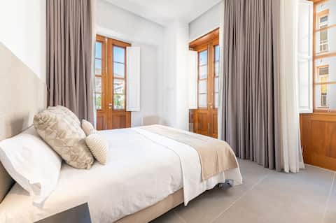 Successful Airbnb property: Suite 2 - Callao Suites by IRES LAR in Santa Cruz De Tenerife