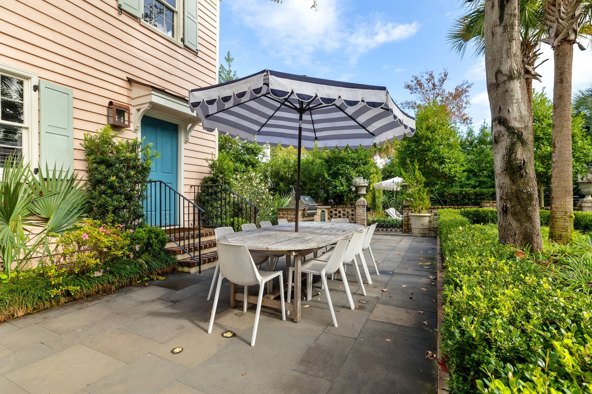 Rainbow Row House — view 4