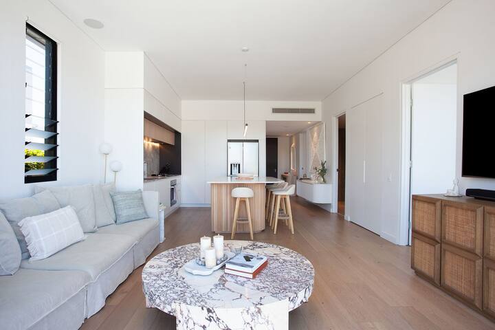 Coogee Contemporary Casa Penthouse IH gallery image 5