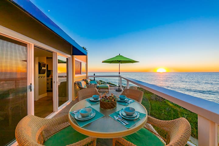 Outdoor Dining & Mesmerizing Ocean Views!
