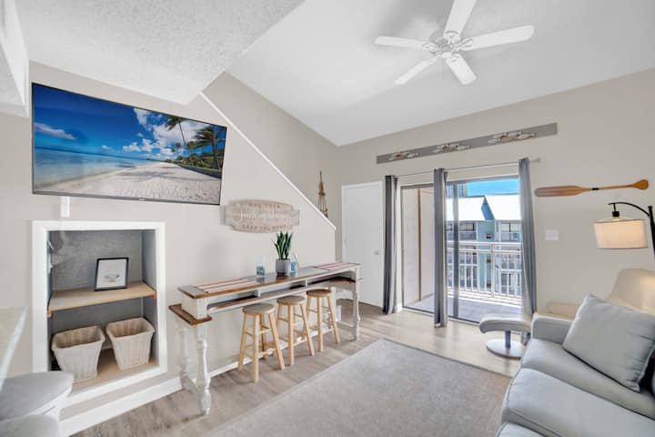 Outdoor Pool! | Gulf Front | Sugar Beach 335 - Orange Beach, AL