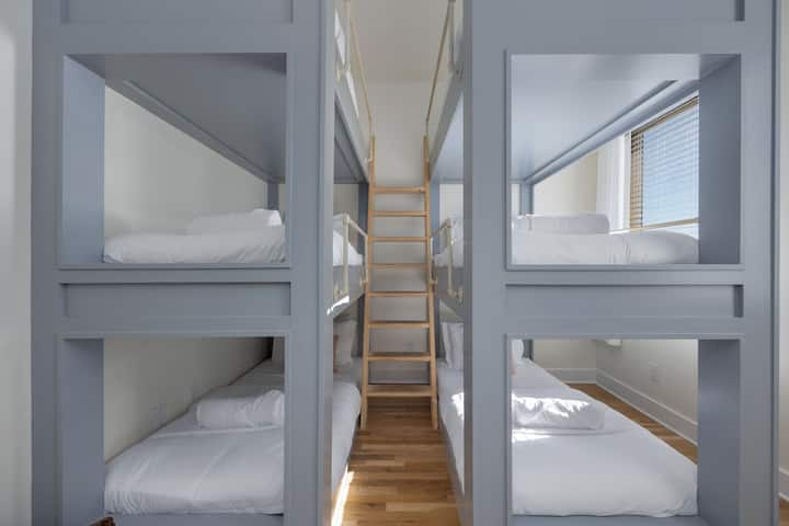 Built in bunk beds for comfortable extra sleeping space - The Pink Stetson - Nashville, TN