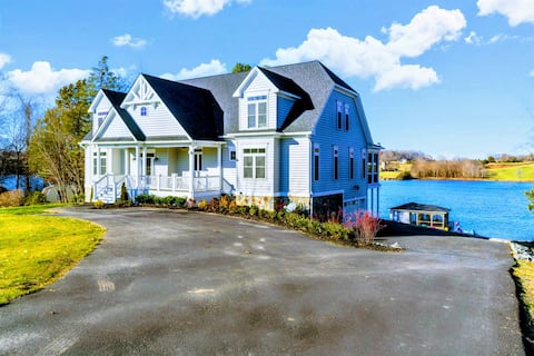 NEW 7BR Lakefront Lake Anna, Dock, Beach, Deck