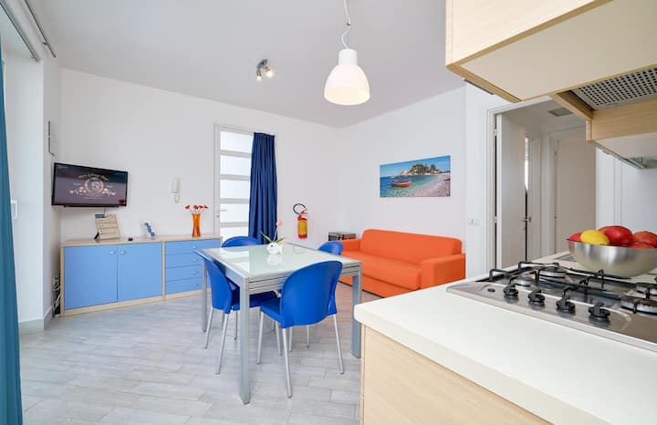Grecale, Holiday Home 100 Meters From The Sea - Marina di Ragusa