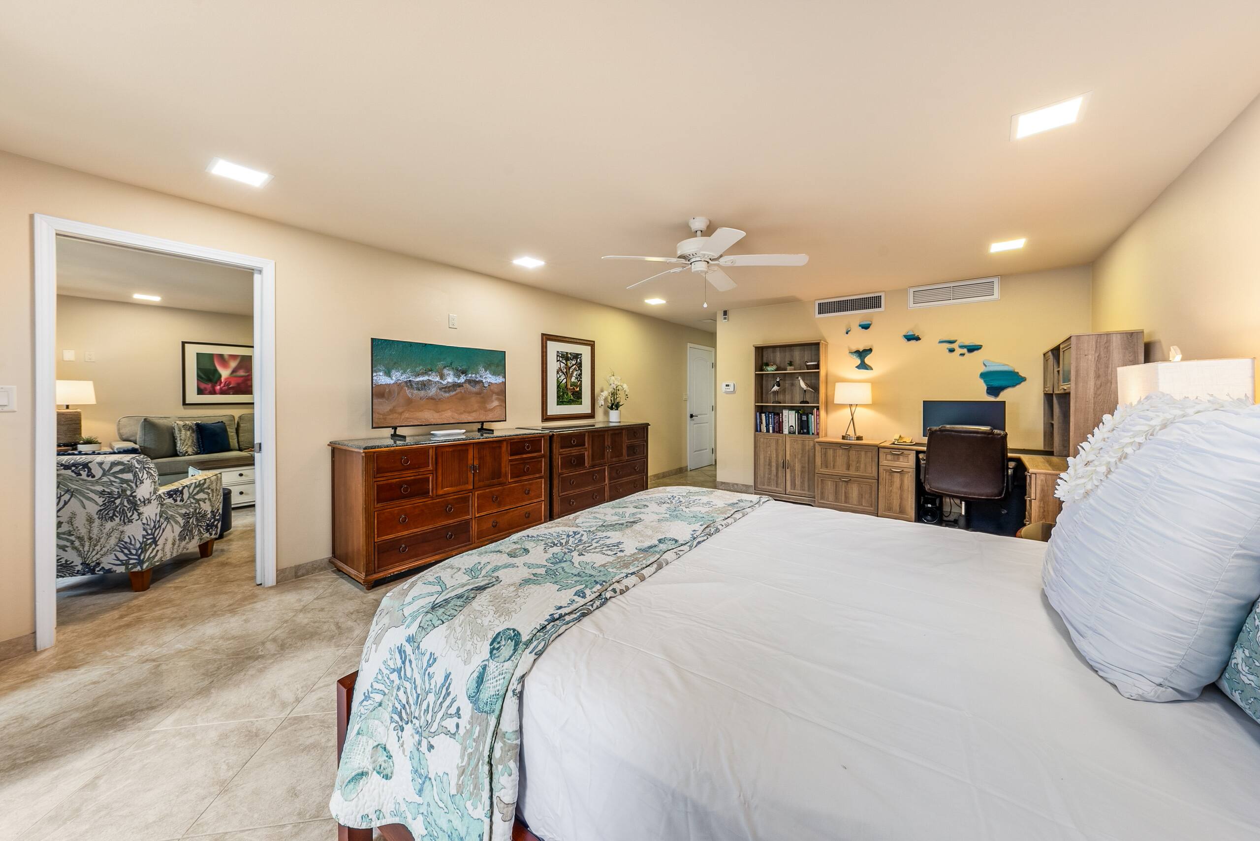 Condo in Lahaina · ★5.0 · 1 bedroom · 2 beds · 1 bath - Image 13