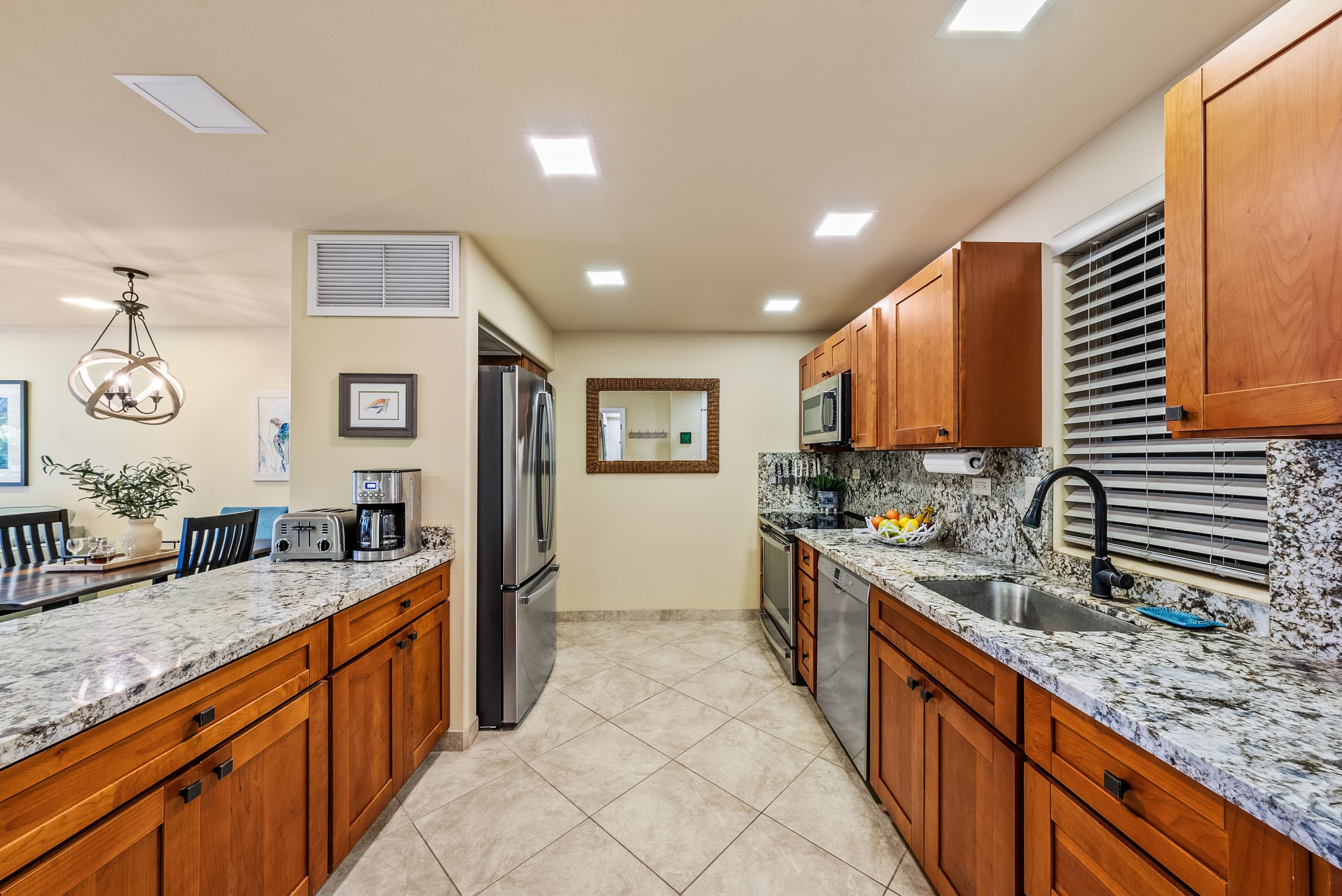 Condo in Lahaina · ★5.0 · 1 bedroom · 2 beds · 1 bath - Image 7