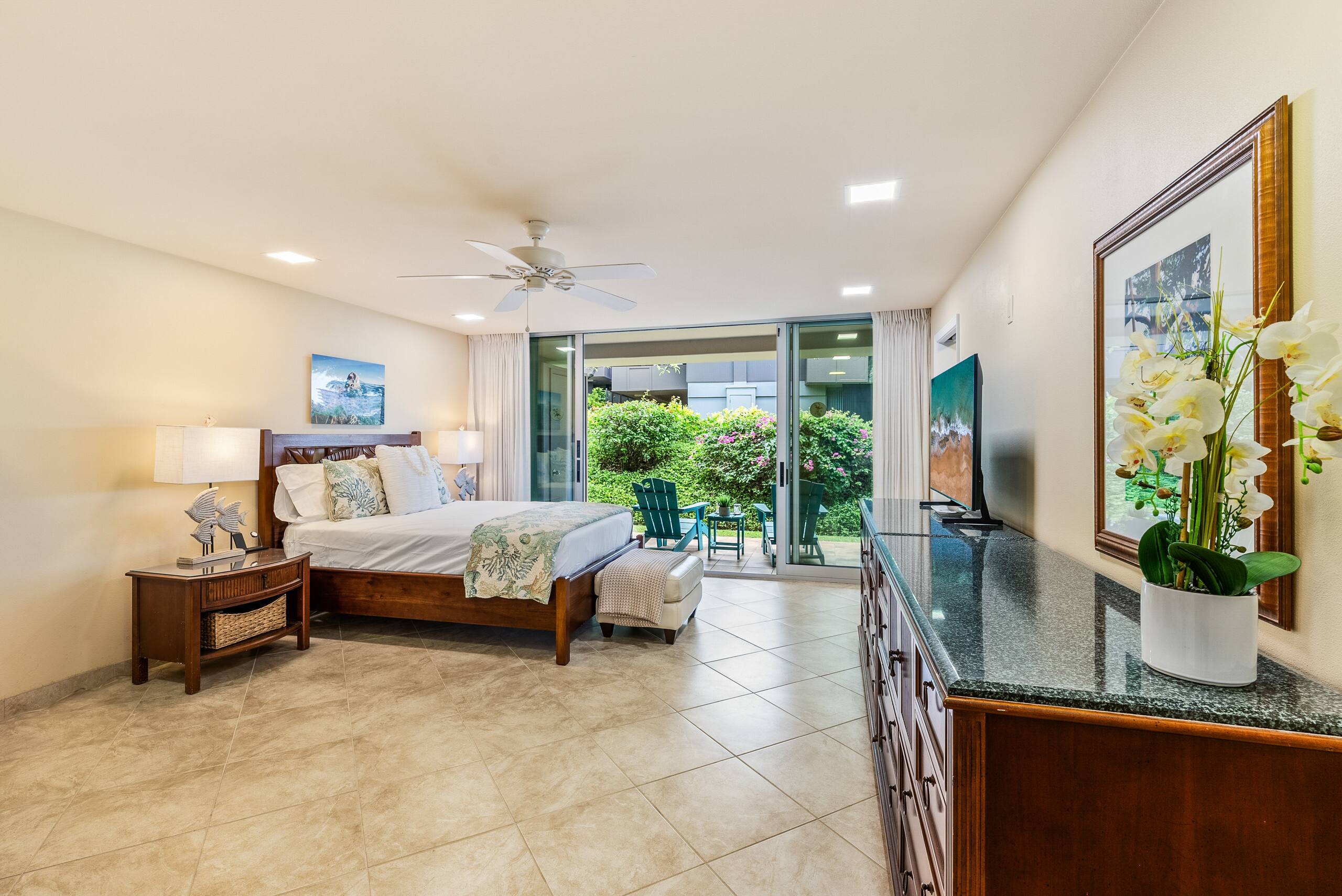 Condo in Lahaina · ★5.0 · 1 bedroom · 2 beds · 1 bath - Image 16