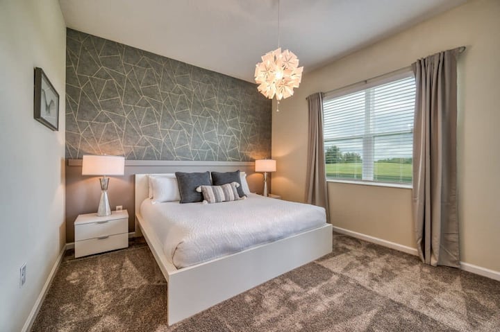 hlavná spálňa s manželskou posteľ