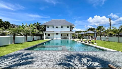 Khaolak Pool Villa with 3 bedrooms