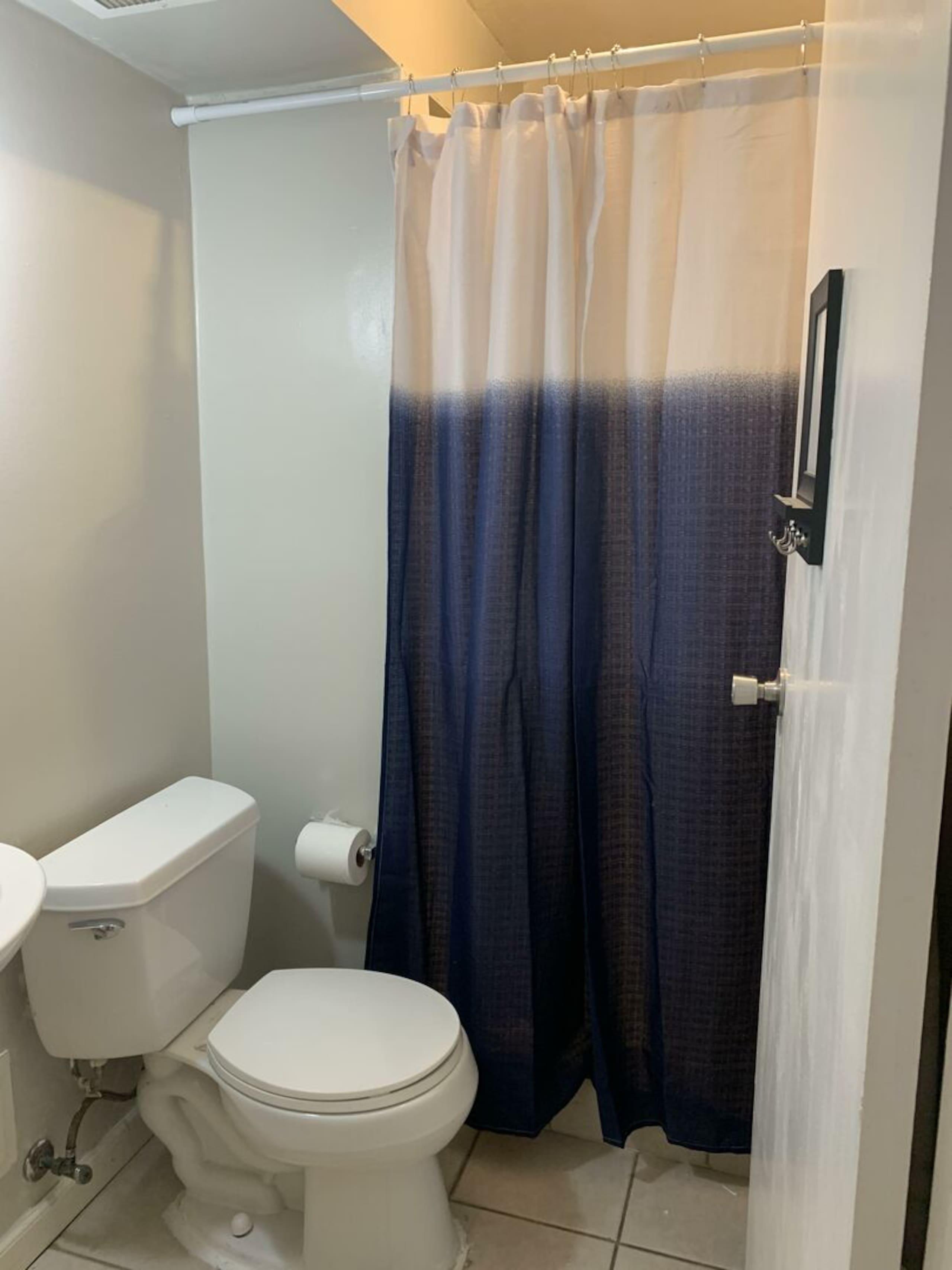 Condo in Honolulu · ★4.58 · 1 bedroom · 1 bed · 1 private bath - Image 12