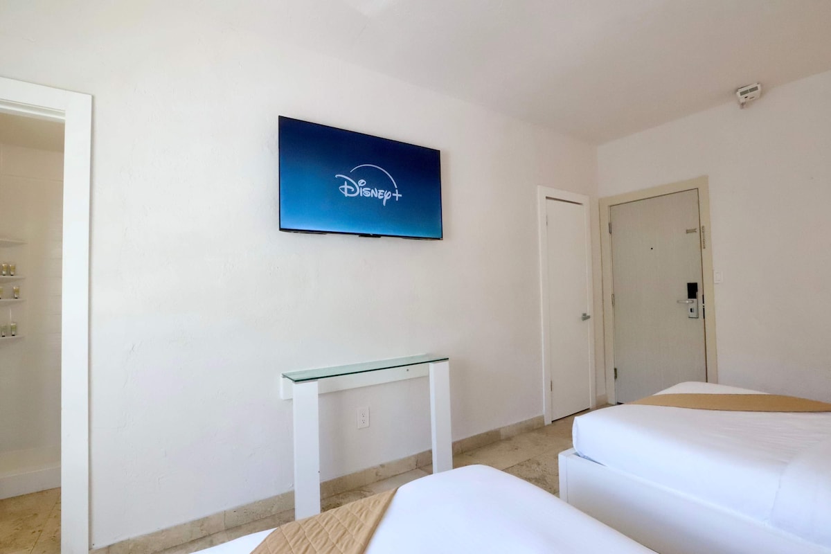 Ocean Drive Suite