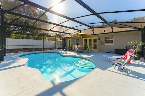 Palm Street Vacation Home | Lady Lake, FL