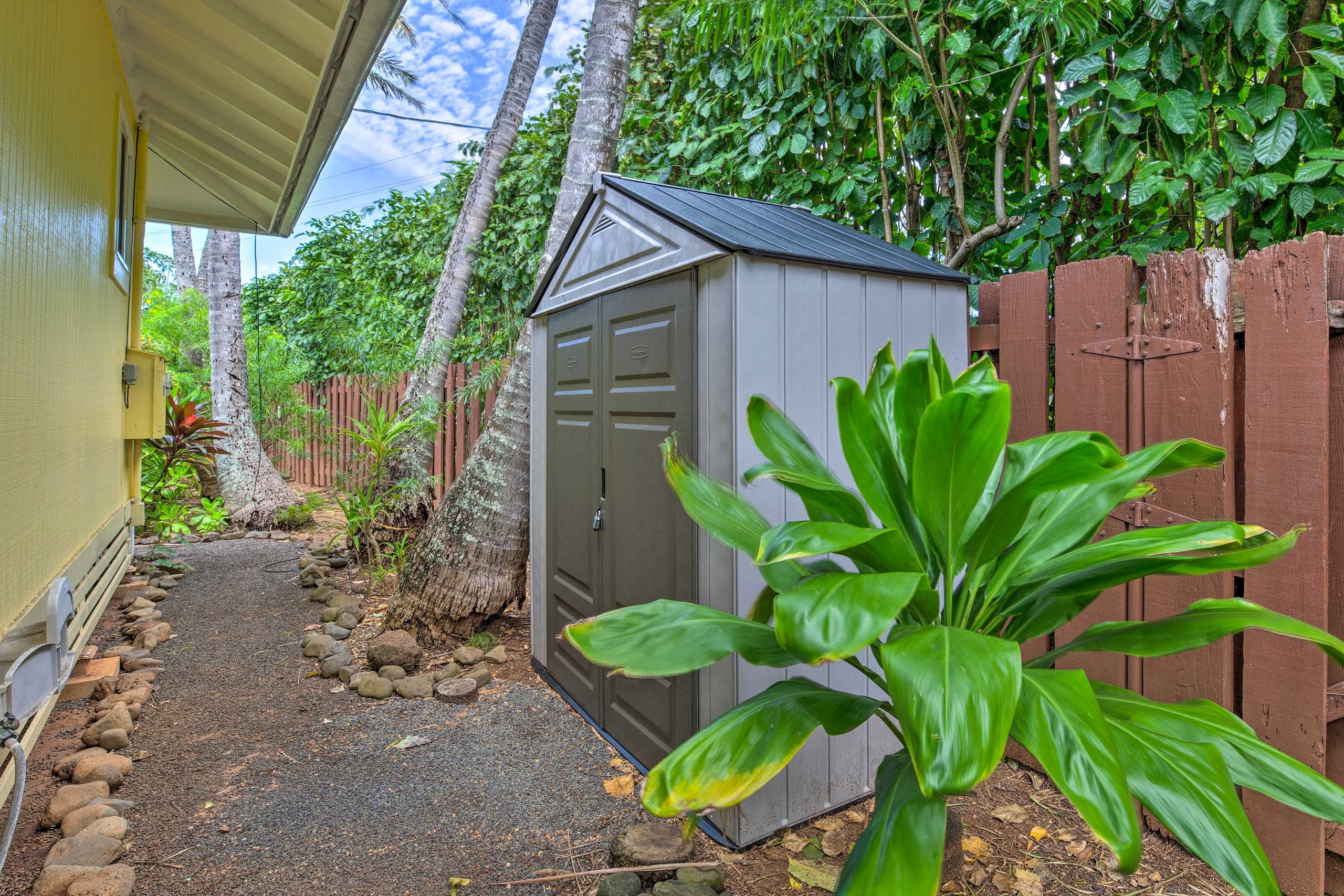 Home in Kapaa · ★4.82 · 1 bedroom · 1 bed · 1 bath - Image 39