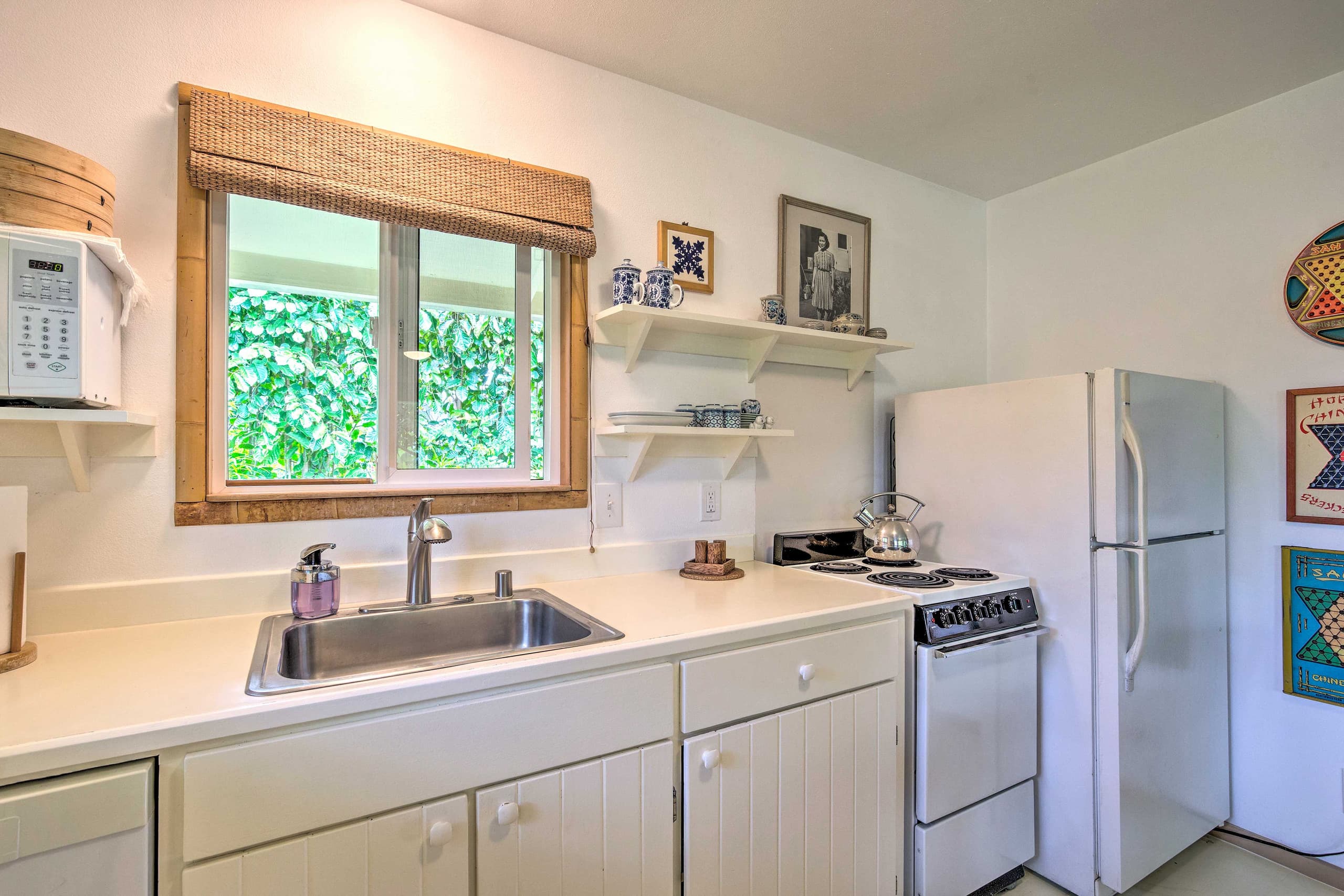 Home in Kapaa · ★4.82 · 1 bedroom · 1 bed · 1 bath - Image 4