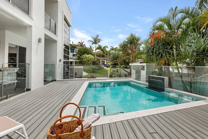 5 bedrooms, 500 metre to Alexandra Headland beach gallery image 3