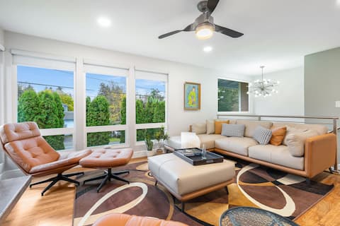 Pet-Friendly | Large Deck | Sleeps 8